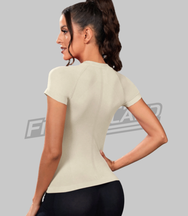 Top deportivo texturizado corte en escalera Talla S - Image 8