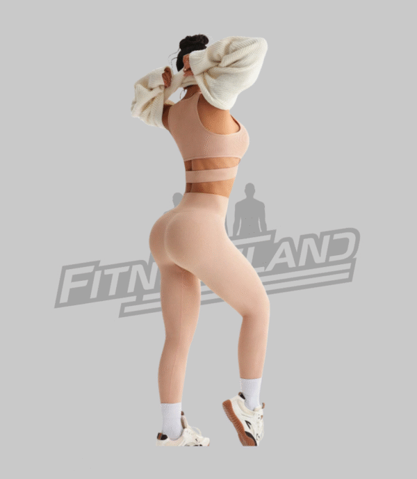 Conjunto deportivo de top ajustado - Image 2