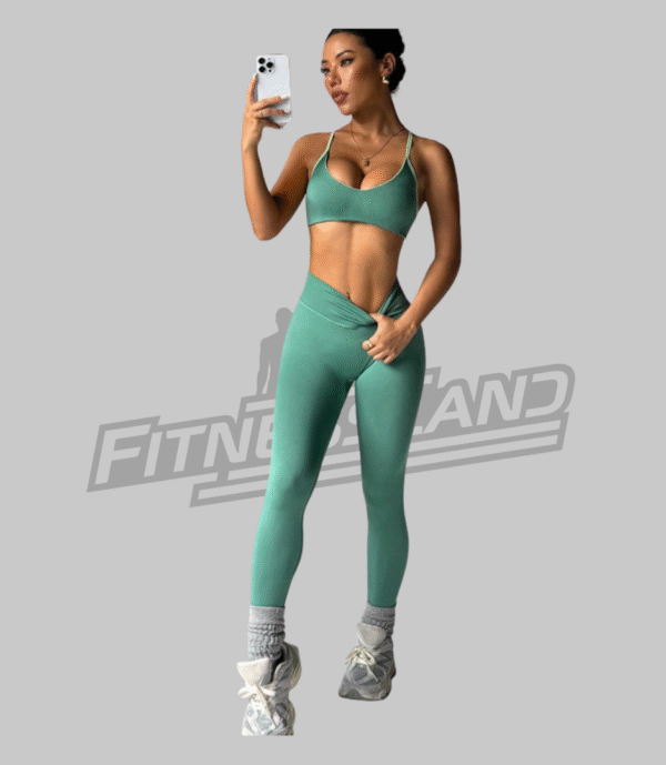 Conjunto deportivo sin costuras cuello halter - Image 2